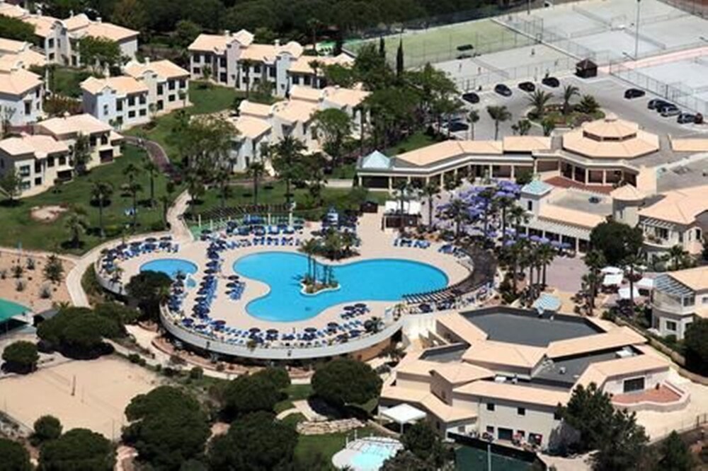 book ap adriana beach resort in albufeira hotels com