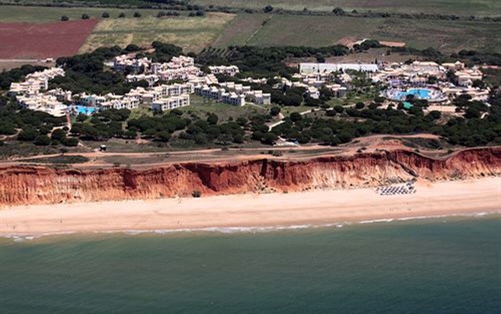 book ap adriana beach resort in albufeira hotels com