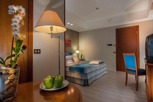 Quality Hotel Rouge Et Noir Roma In Rom Hotels Com