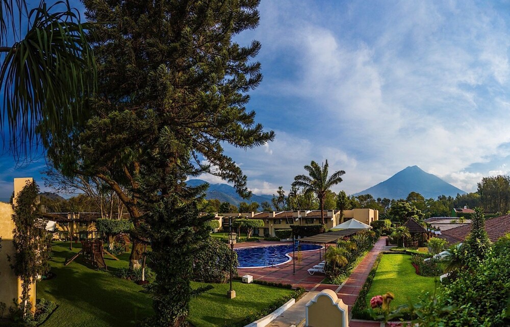 Book Hotel Soleil La Antigua in Antigua Guatemala