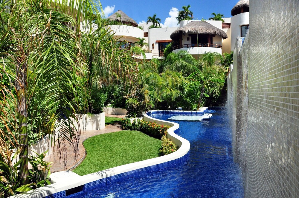Book Porto Playa Condo Hotel Beachclub In Del Carmen Porto Playa Condo Hotel Beachclub Del Carmen