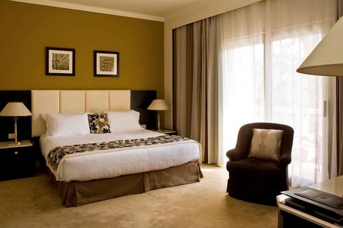 فطور احباب بغرفة النوم رومانسي فطور احباب بغرفة النوم رومانسي