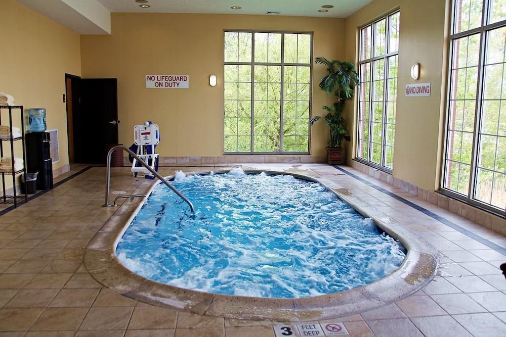 Book Hyatt Place Ord New Haven In Hotels Hyatt Place Ord New Haven Indoor Pool