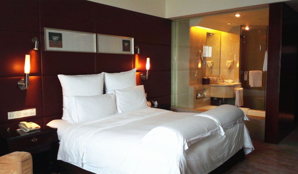 pullman hotel pillows