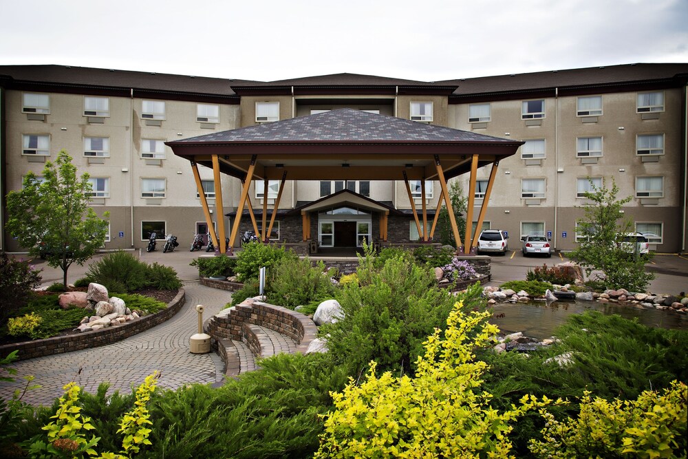 Book Gold Eagle Lodge In North Battleford Hotels Gold Eagle Lodge North Battleford