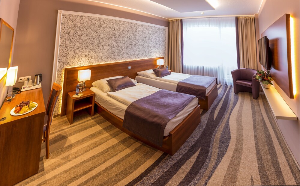 Book Avanti Hotel Brno In Hotels Avanti Hotel Brno