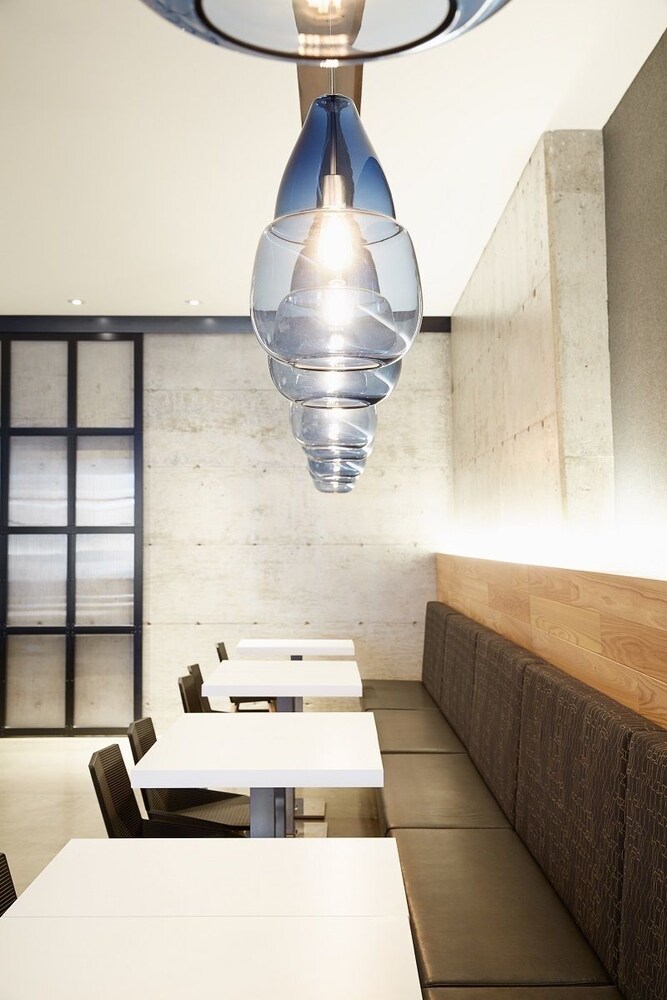 Book Hotel Le Dauphin Montreal Downtown in Montreal