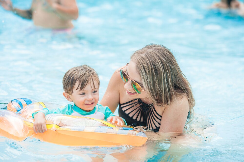 Calypso Cay Vacation Villas Kissimmee Hotels Com