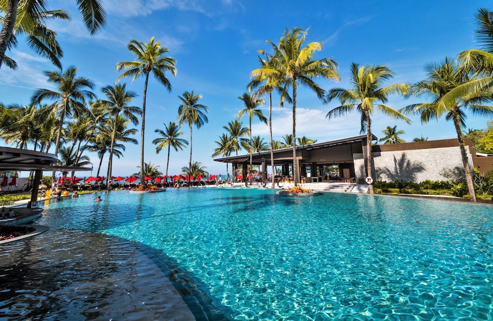 the-dhara-dhevi-hotel