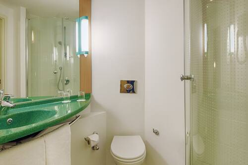 ibis istanbul zeytinburnu istanbul
