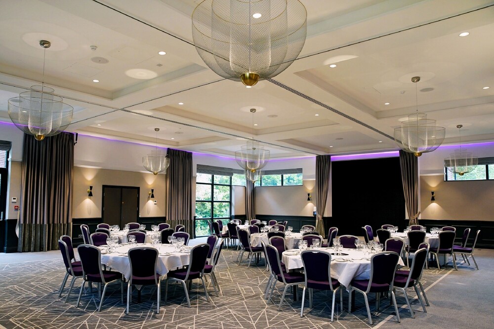 Denham Grove Uxbridge United Kingdom Uxbridge Hotel Discounts Hotels Com