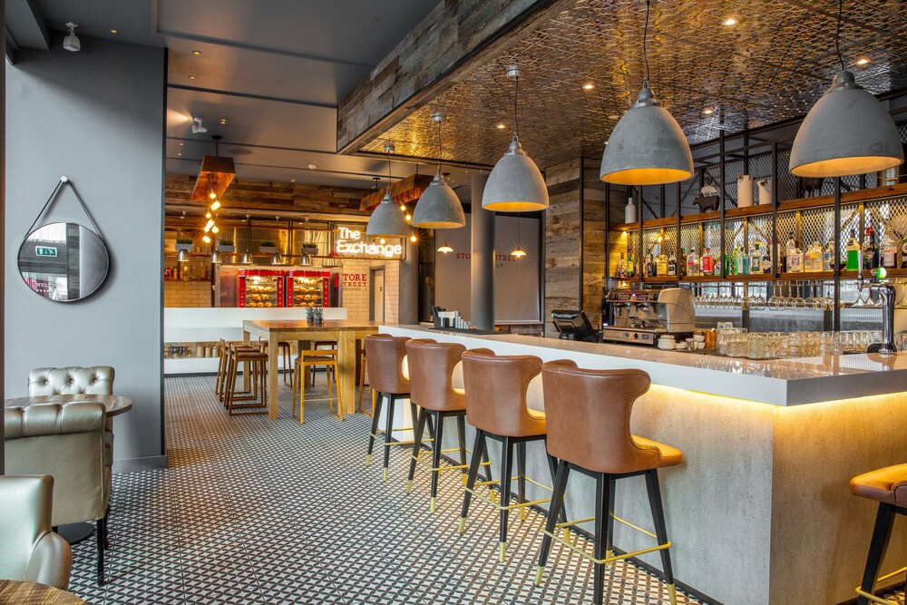 Doubletree By Hilton Hotel Manchester Piccadilly Manchester Info Photos Reviews Book At Hotels Com