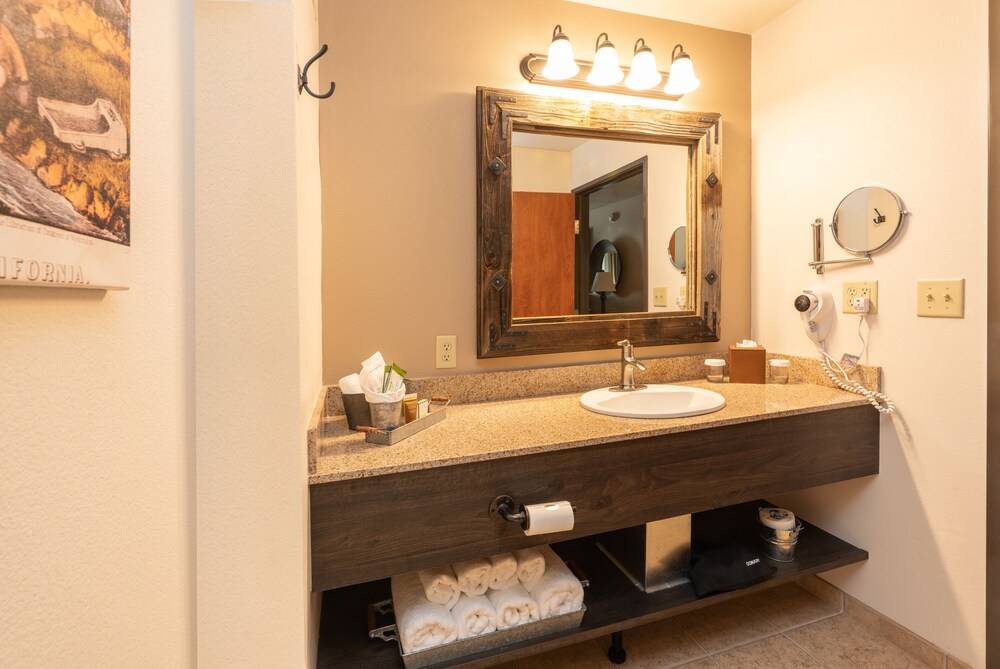 Book Gold Miners Inn Ascend Hotel Collection In Grass Valley And Vicinity Hotels Com