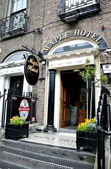 10 Best Hotels Near Busaras Station