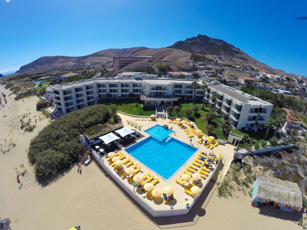 Book Luamar Aparthotel in Porto Santo