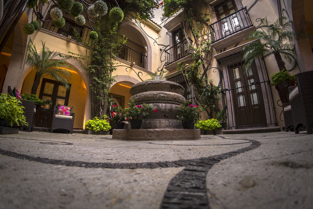 Book Hotel de la Soledad in Morelia