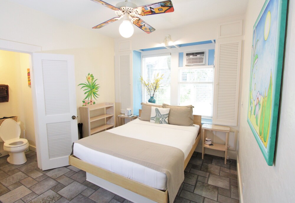 Book Eden House in Key West