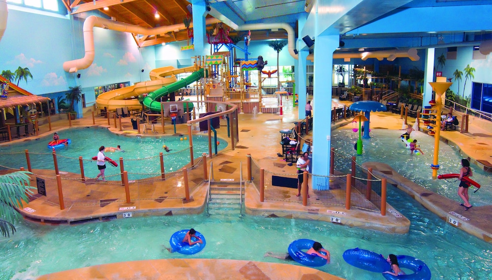 Book Canad Inns Destination Center Grand Forks In Canad Inns Destination Center Grand Forks Water Park