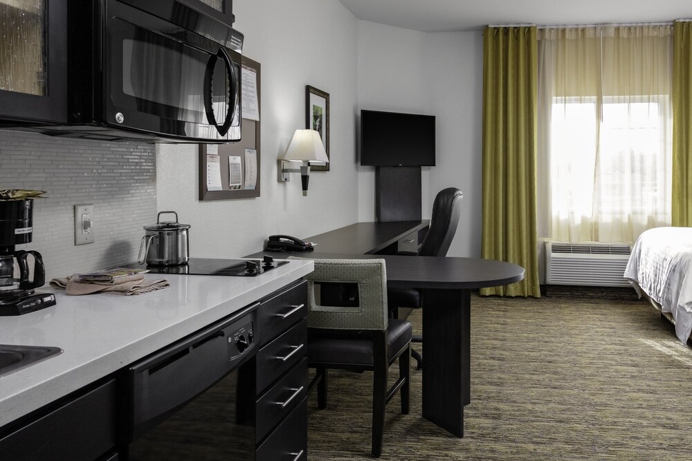 Book Candlewood Suites Warner Robinsrobins Afb An Ihg Hotel In Warner Robins Hotelscom