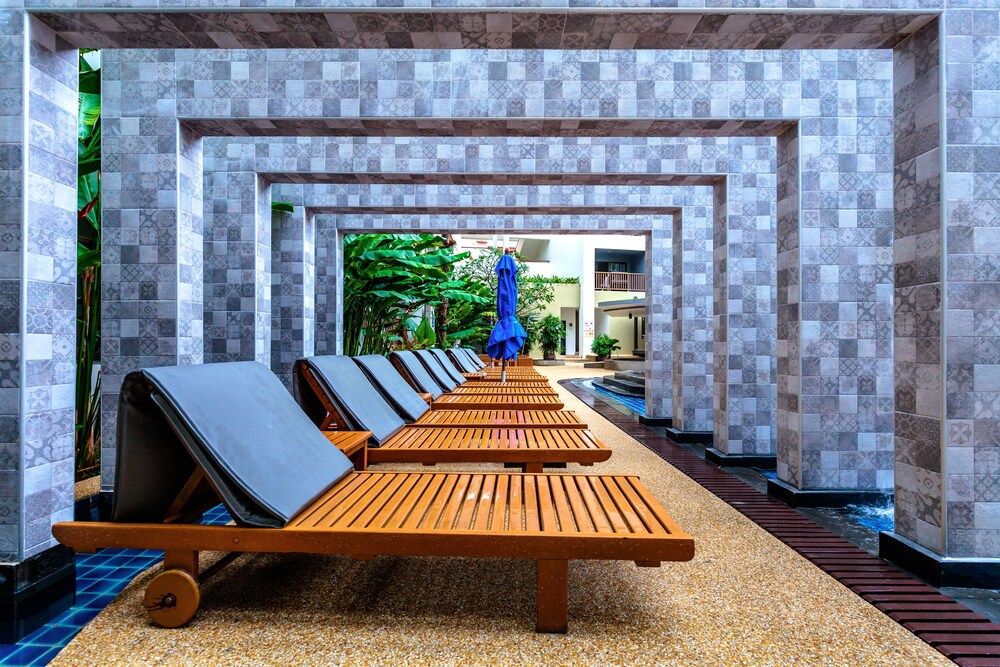 ディーヴナ プラザ プーケット シャ プラス パトン の宿泊予約 ホテルズドットコム