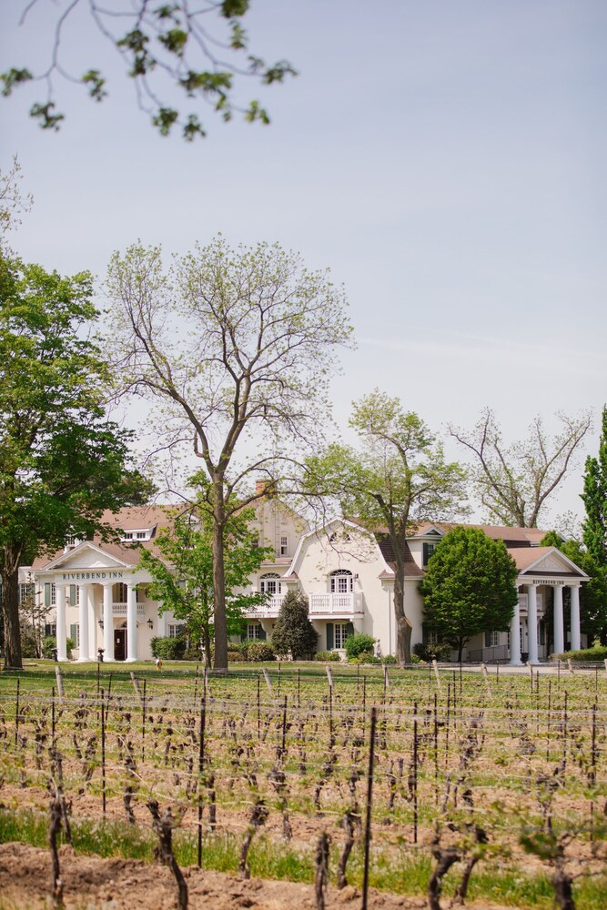 Book Riverbend Inn and Vineyard in Niagara-on-the-Lake | Hotels.com