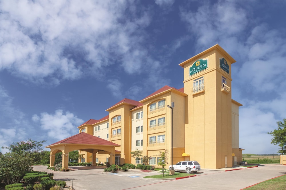 Book La Quinta Inn Suites Gainesville In Hotels La Quinta Inn Suites Gainesville