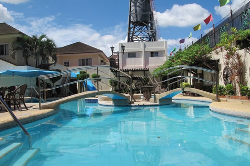 クラウン リージェンシー スイーツ レジデンシーズ マクタン ラプ ラプ の宿泊予約 ホテルズドットコム