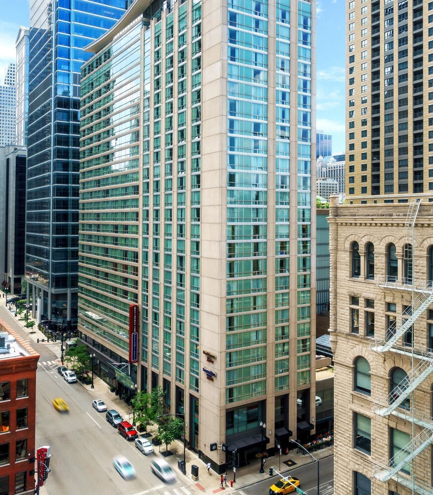 Book Residence Inn by Marriott Chicago Downtown / River North, Chicago