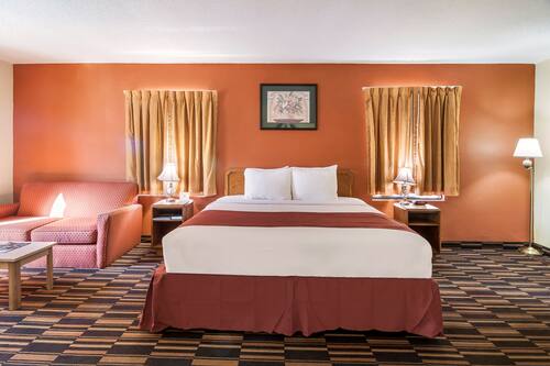 Book Red Carpet Inn Newark Irvington Nj In Irvington Hotels Com Book Red Carpet Inn Newark Irvington Nj In Irvington Hotels Com