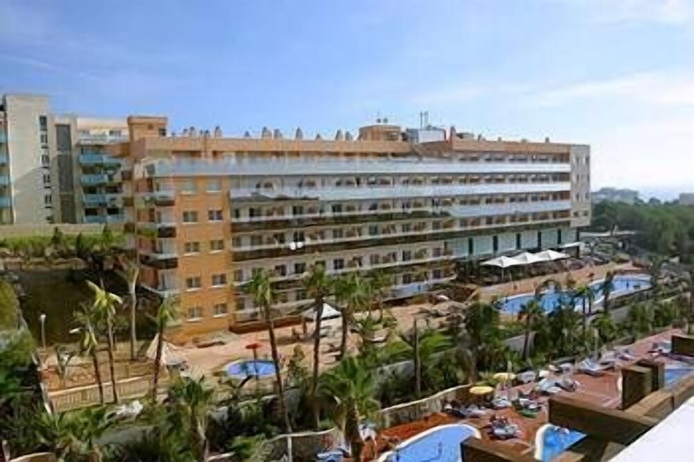 Book Apart Hotel Sunclub Salou In Salou Hotels Com