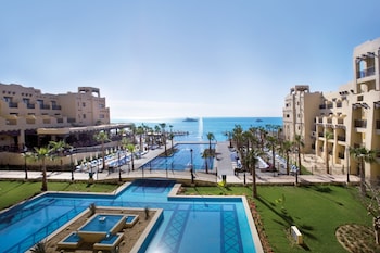15 Closest Hotels To Medano Beach In Cabo San Lucas