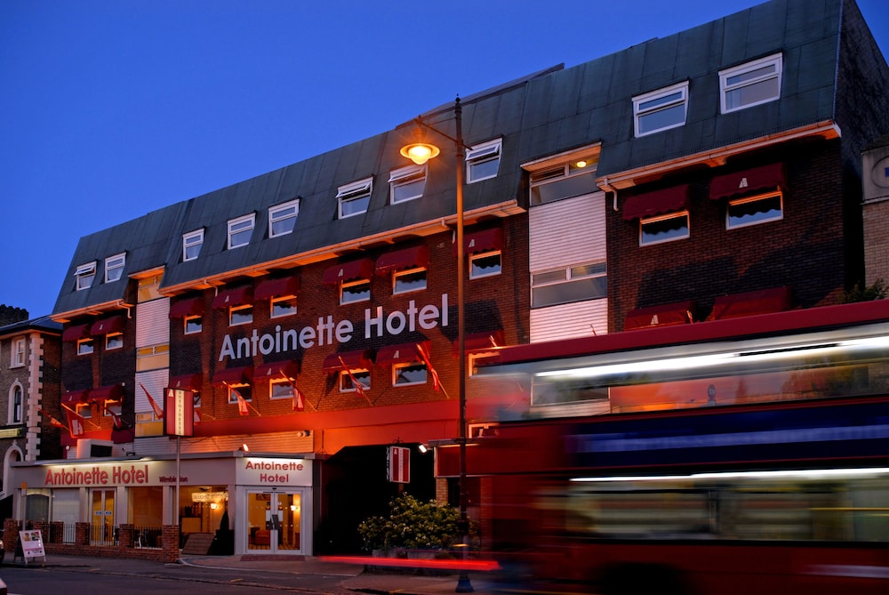 Antoinette Hotel Wimbledon London Info Photos Reviews Book At Antoinette Hotel Wimbledon London