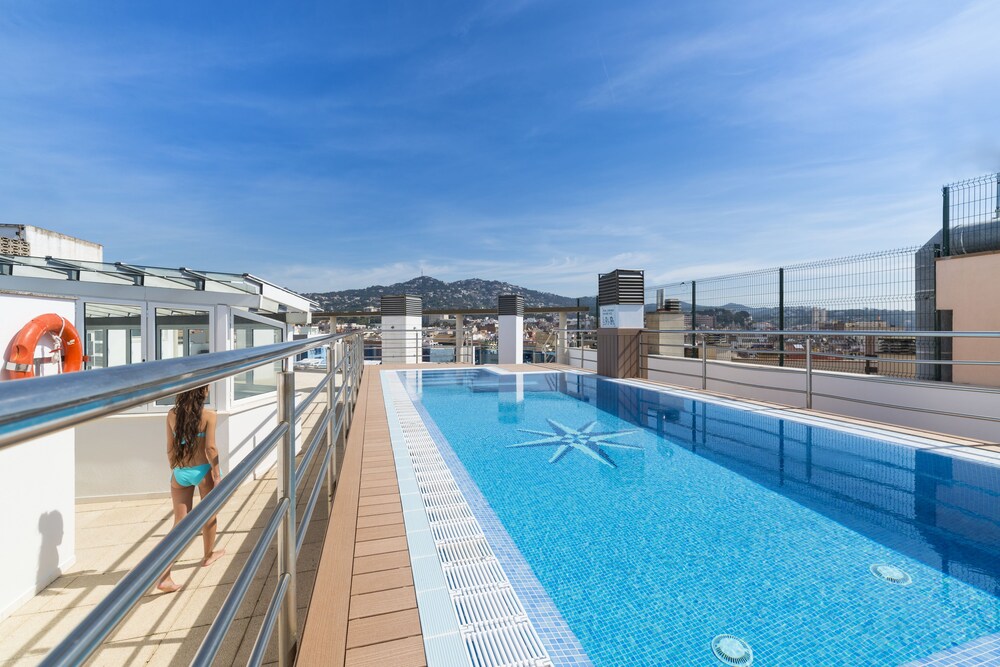 Book Apartaments Blau In Lloret De Mar Hotels Com