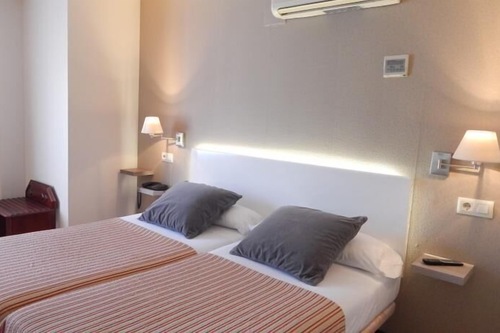 Book Plaza Santa Lucia In Seville Hotels Com
