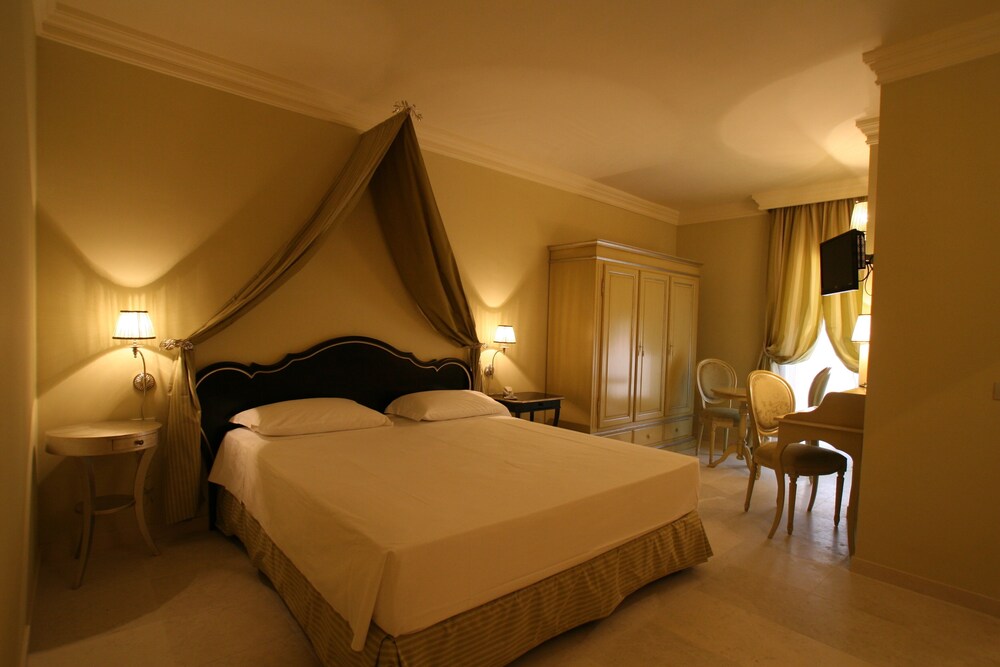 维埃斯特皇宫酒店