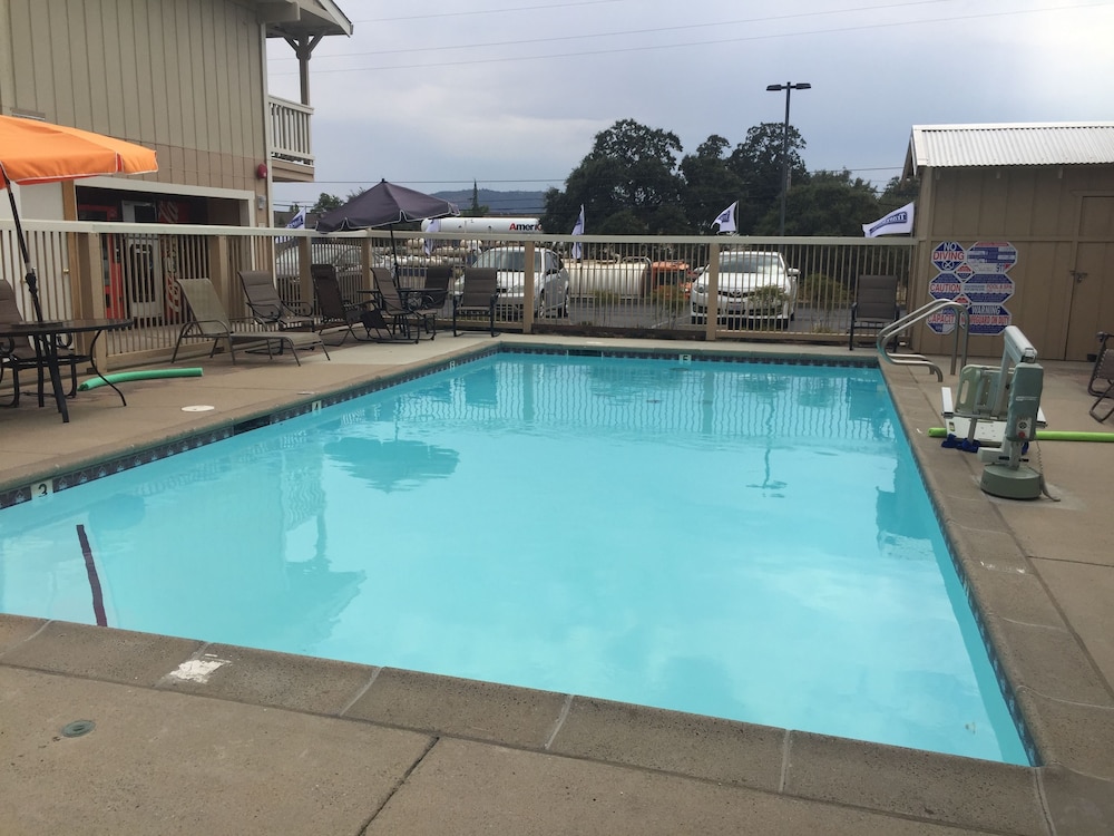 Book Travelodge By Wyndham Angels Camp Ca In Hotels Travelodge By Wyndham Angels Camp Ca Outdoor Pool