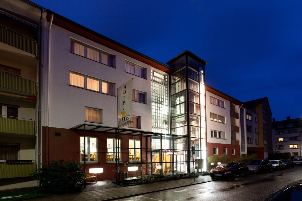 Book Hotel Elite In Karlsruhe Hotels Hotel Elite Karlsruhe