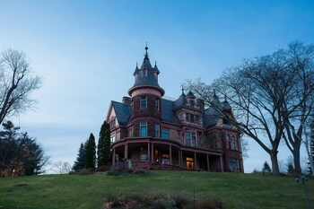 Hotels In Plainwell From 134 Night