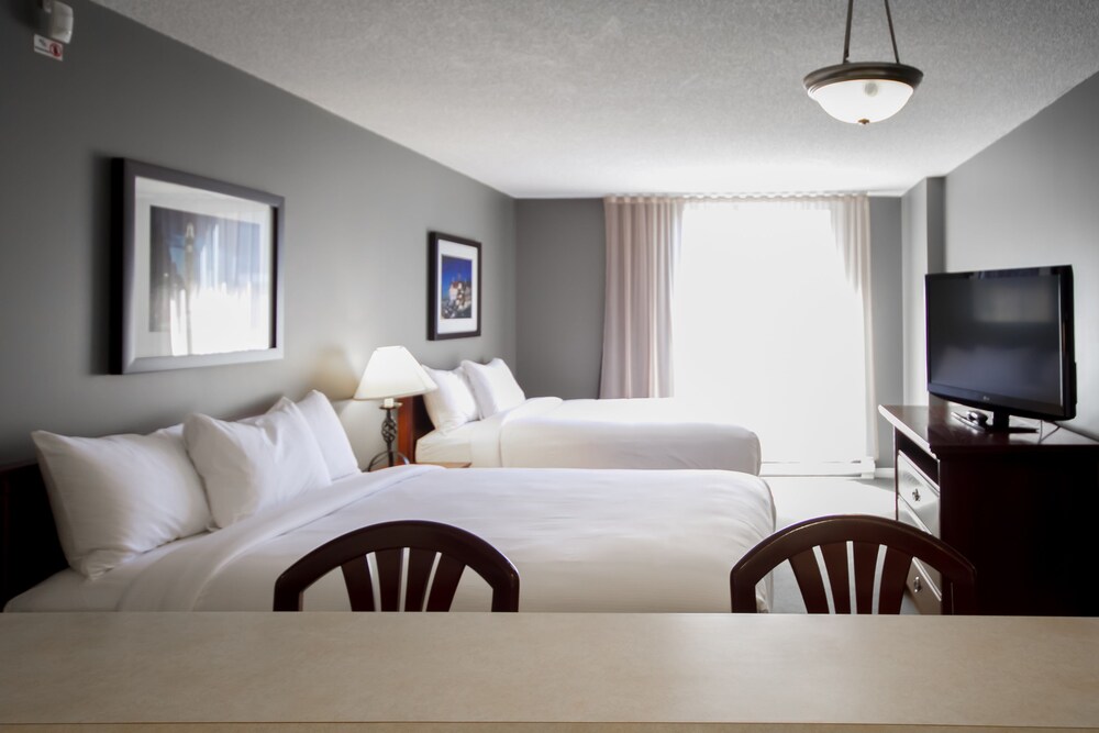 Hotel Faubourg Montreal Downtown In Book On Hotels Com Hotel Faubourg Montreal Downtown Suite 1 Bedroom Kitchenette 2 Queen