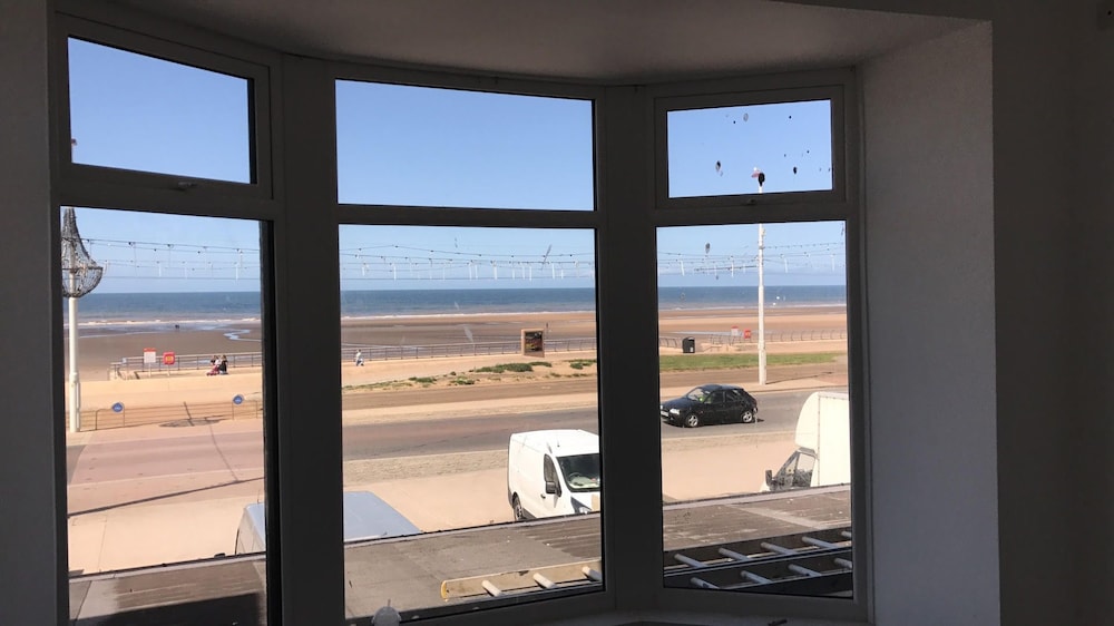 Mojitos Group Hotel Blackpool Info Photos Reviews Mojitos Group Hotel Blackpool Guest Room View