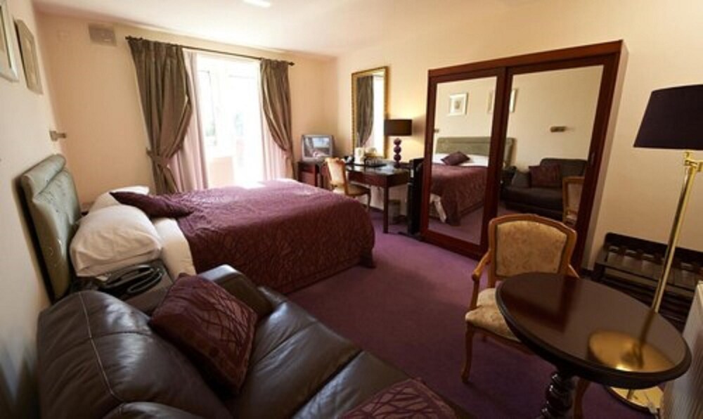 The Gate Hotel Stevenage Info Photos Reviews Book At Hotels Com