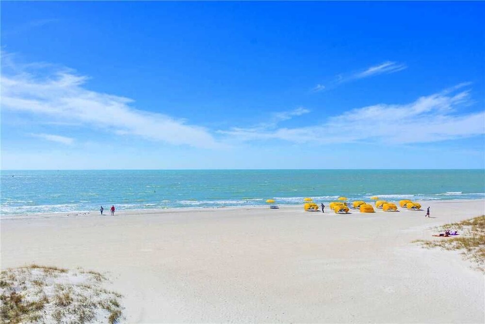 Book 201 At Crimson S 2 Br Condo By Redawning In Madeira Beach 201 At Crimson S 2 Br Condo By Redawning Madeira Beach