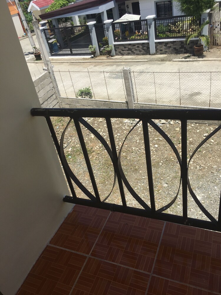 松树大厦酒店, 武端, 家庭房, 山景, 转角, 阳台