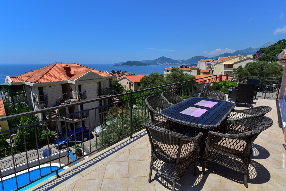 Book Apartments Kentera In Sveti Stefan Hotels Com
