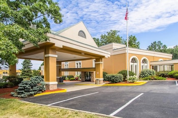 15 Closest Hotels To Historic Kirtland In Willoughby