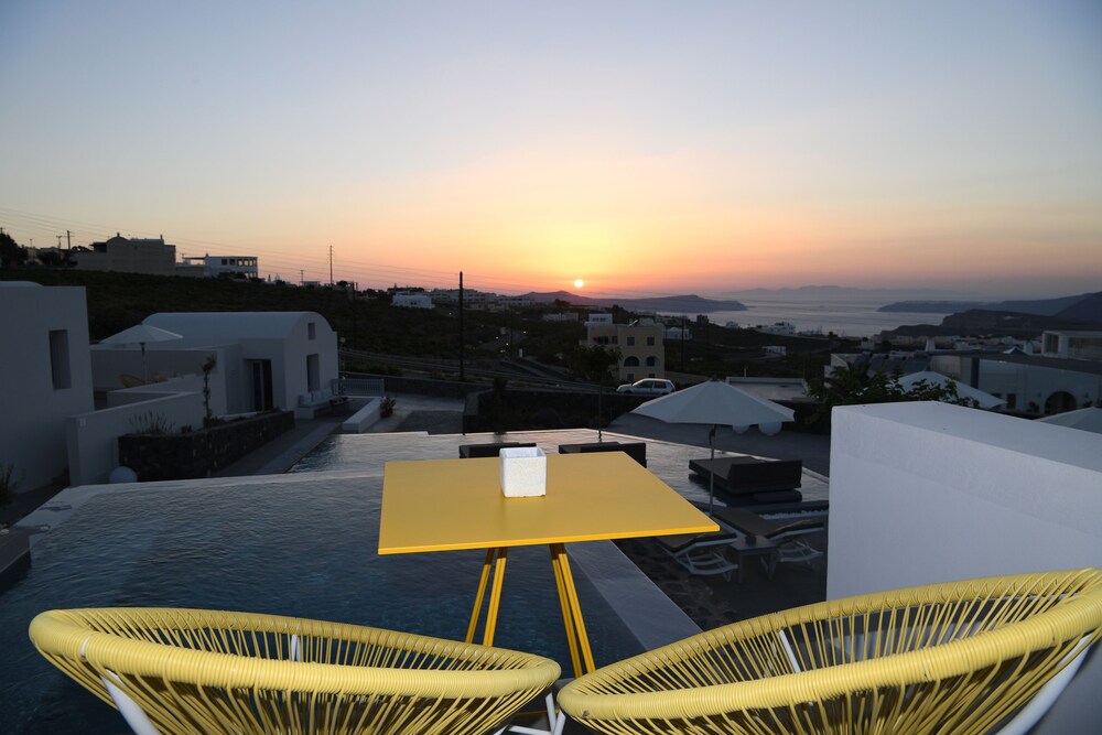 Reviews for Nova Luxury Suites, Santorini Nova Luxury Suites in Santorini