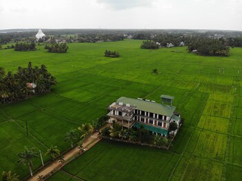 Picture of Serene Park Hotel in Tissamaharama