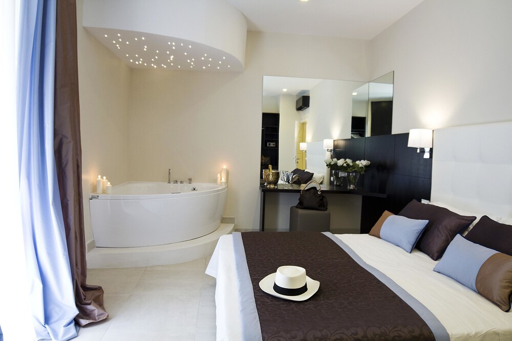 Roman Holidays Boutique Hotel In Rome Book On Hotels Roman Holidays Boutique Hotel Rome