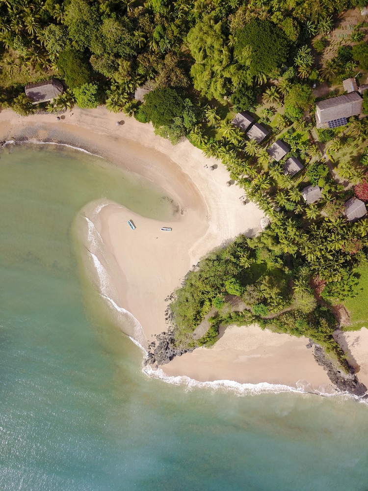 莫埃利莫埃利岛拉卡小屋旅馆