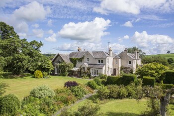 Book this Bed and Breakfast Hotel in Maybole
